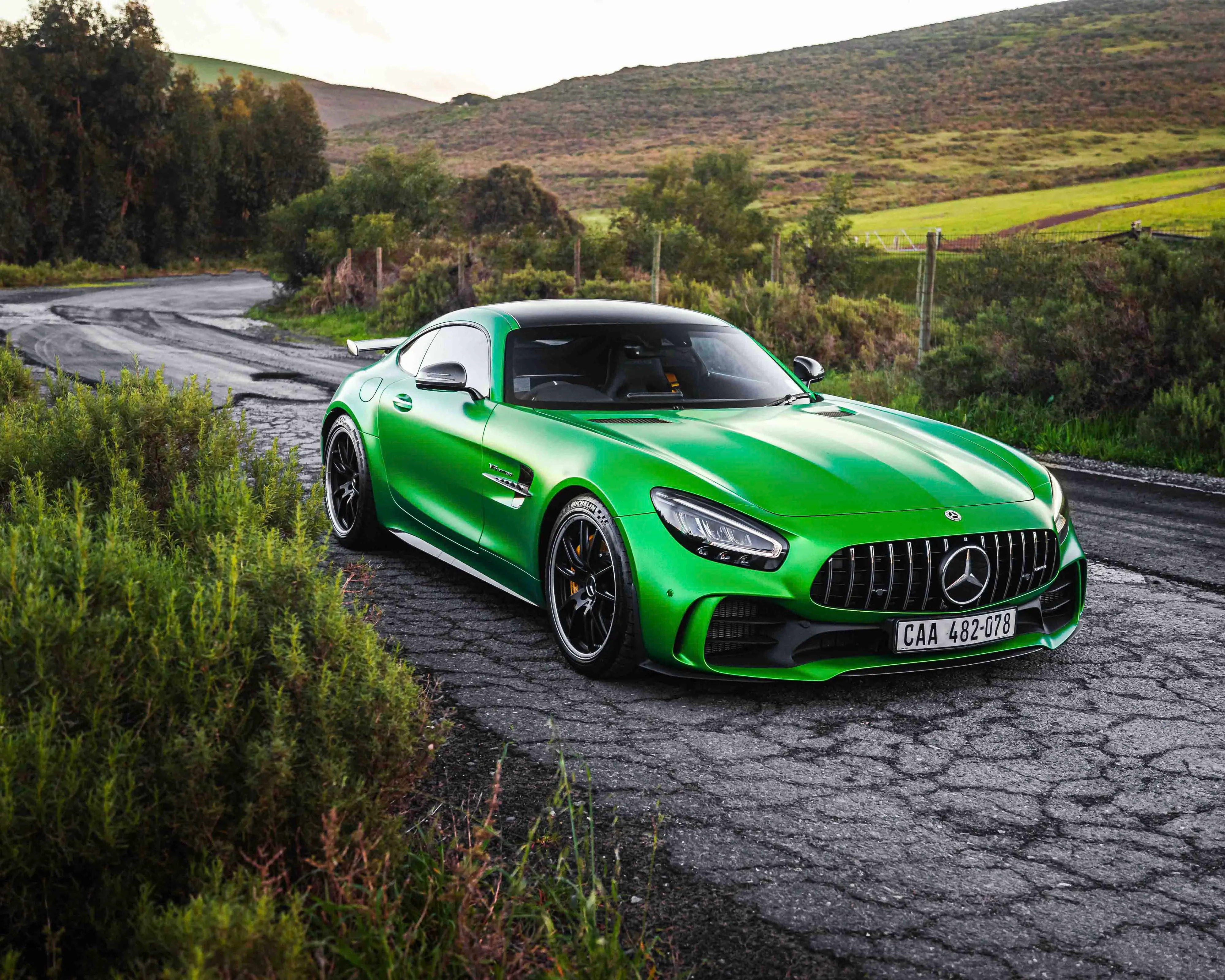 Mercedes-Benz AMG GTR